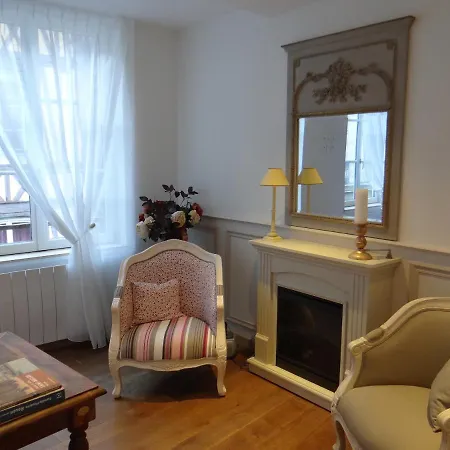 Alchimie Apartment